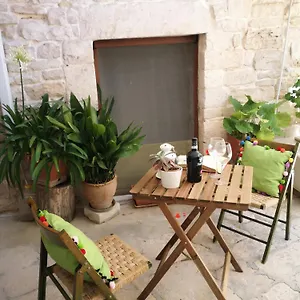 Corte Sagarriga Visconti Bed & Breakfast